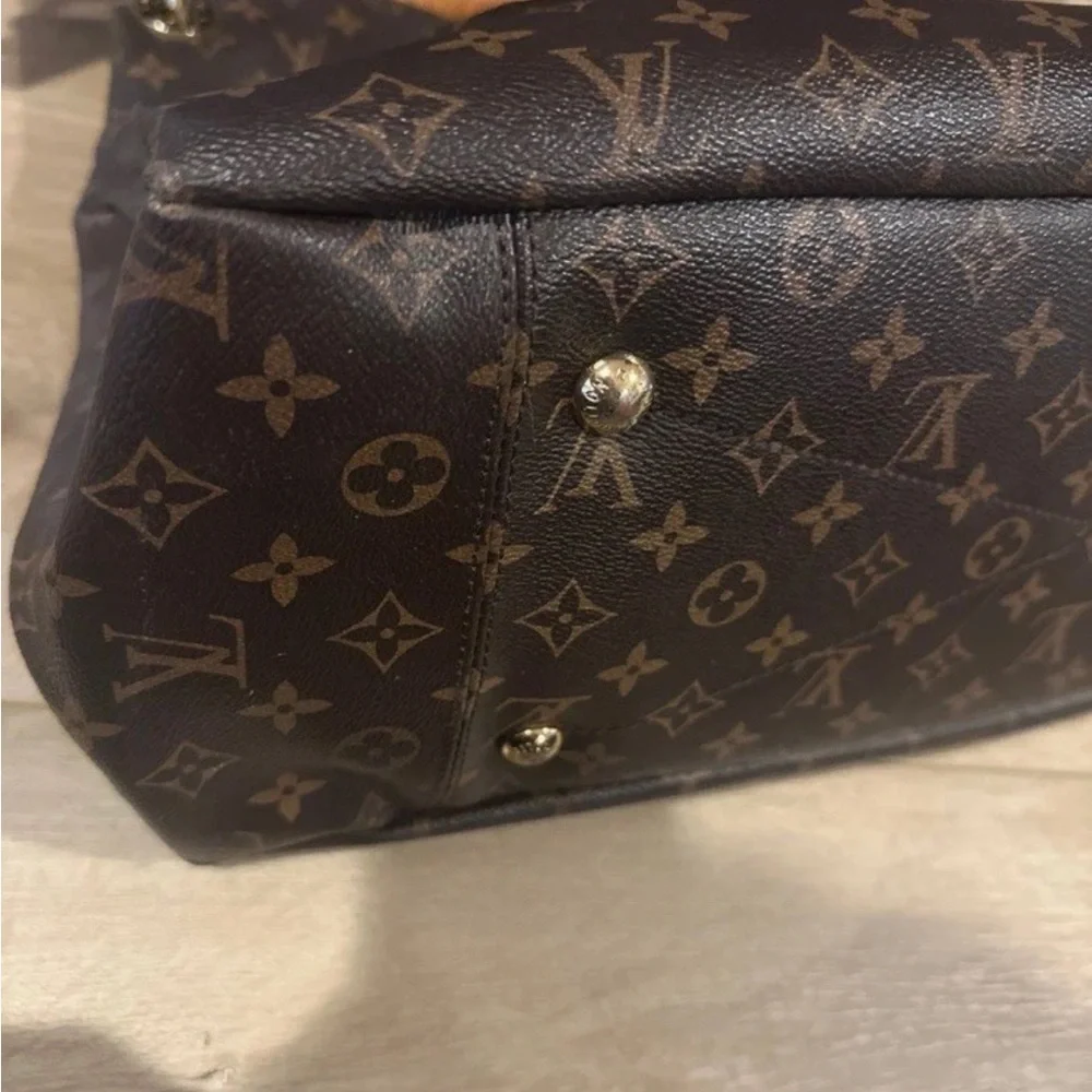 Louis Vuitton Artsy Gm - Picture 7 of 13